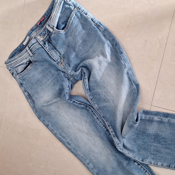 Pilcro Slim Boyfriend - Picture 11 of 12